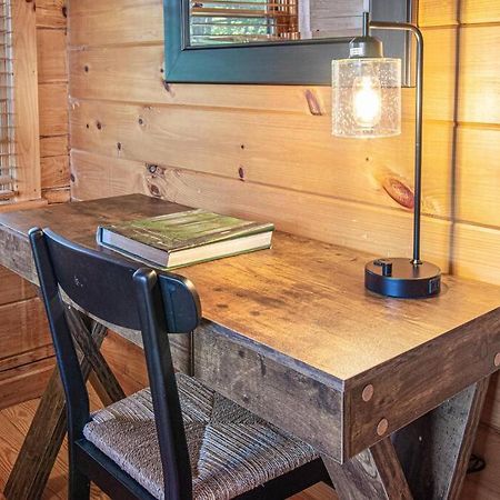 Cherry Log Summit Cabin By Bk Stays - Family Friendly - Playground - Game Room - Jacuzzi - Amazing Mountain Views Bagian luar foto