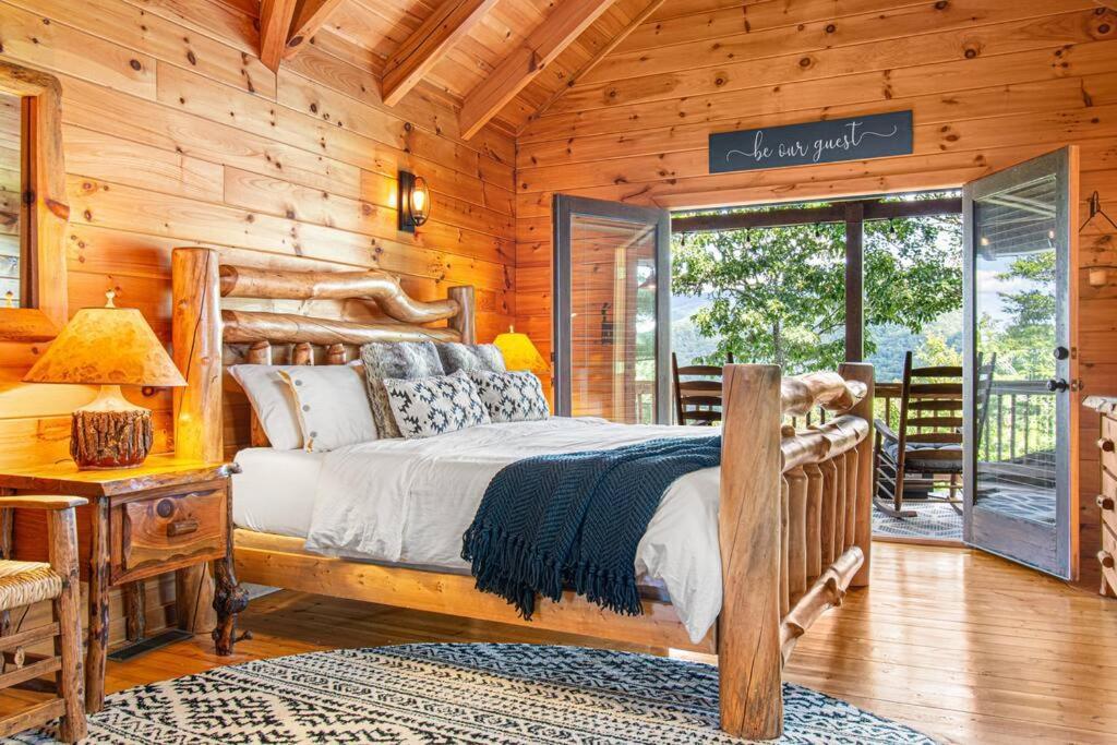 Cherry Log Summit Cabin By Bk Stays - Family Friendly - Playground - Game Room - Jacuzzi - Amazing Mountain Views Bagian luar foto