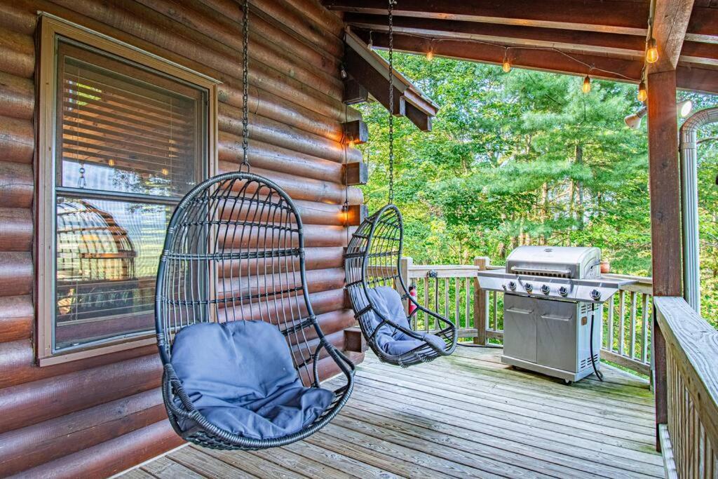 Cherry Log Summit Cabin By Bk Stays - Family Friendly - Playground - Game Room - Jacuzzi - Amazing Mountain Views Bagian luar foto